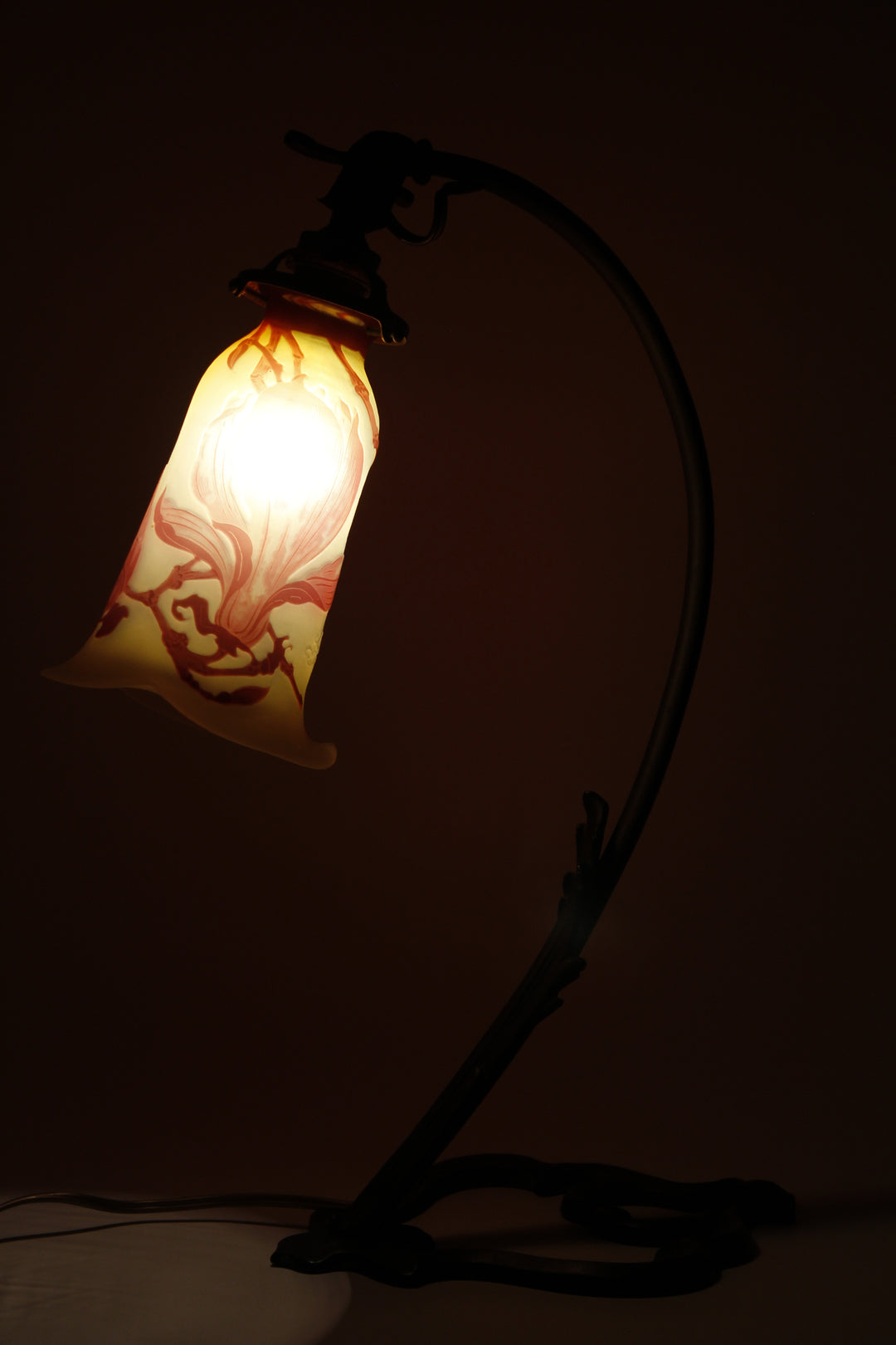 エミールガレ マグノリアの花のテーブルランプ アールヌーボー