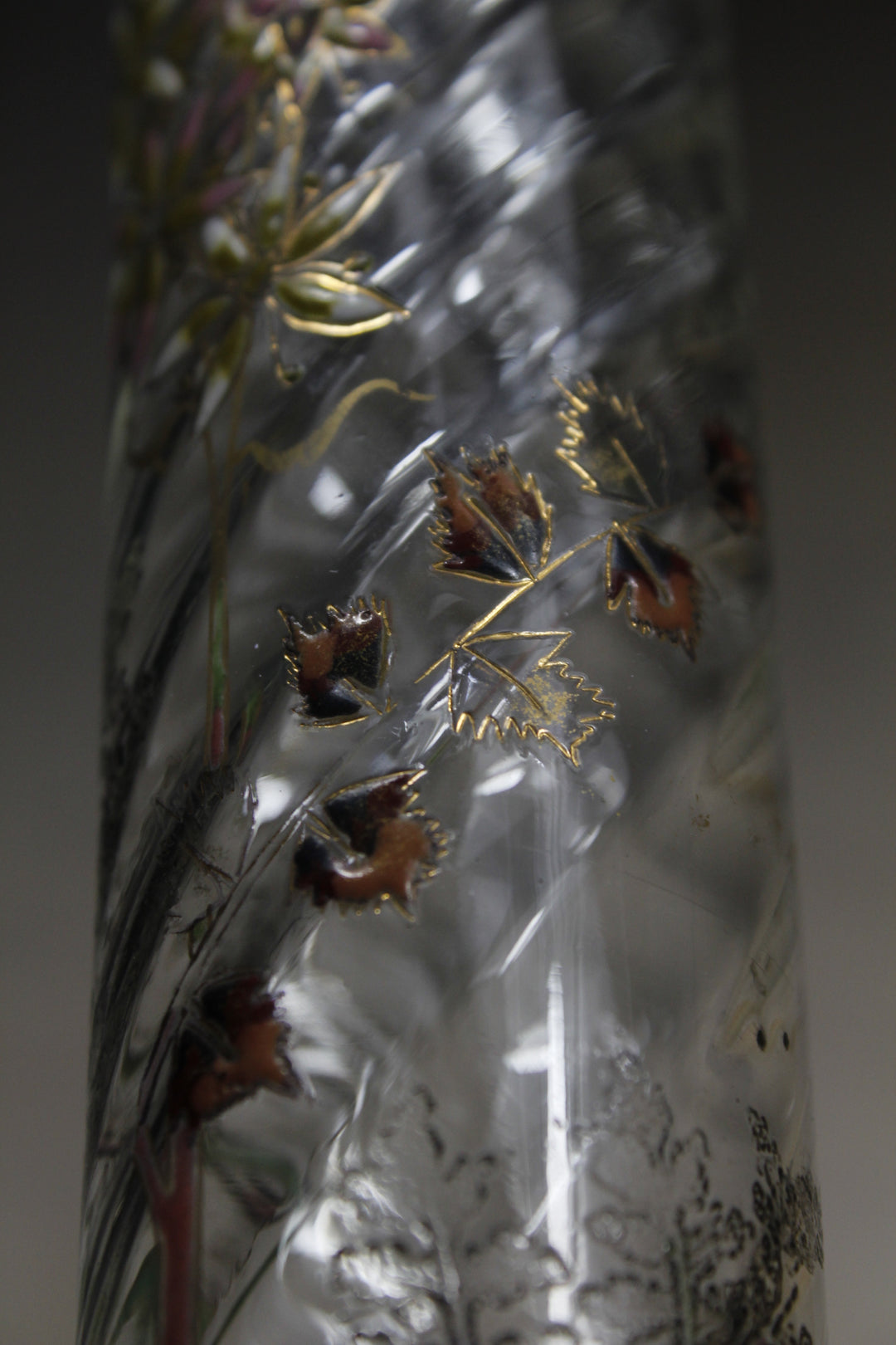 エミールガレ　エナメルガラスの初期作品　自然の草花の花瓶（ジャポニズム）
