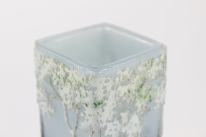 ドーム兄弟（ドームナンシー）湖と白鳥の花瓶