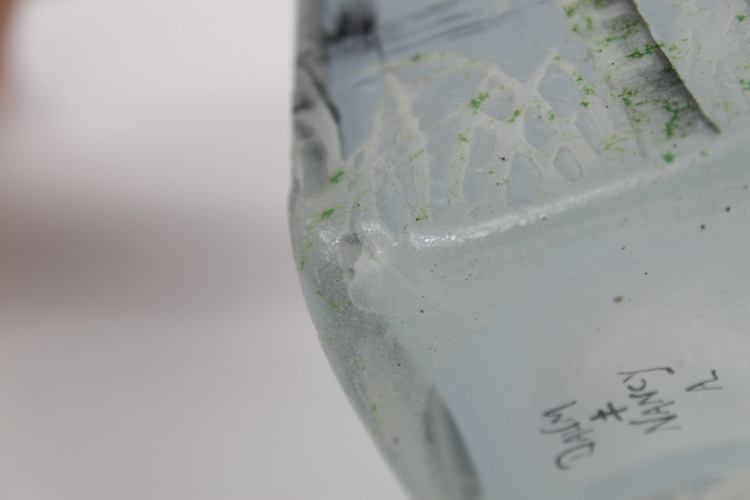 ドーム兄弟（ドームナンシー）湖と白鳥の花瓶