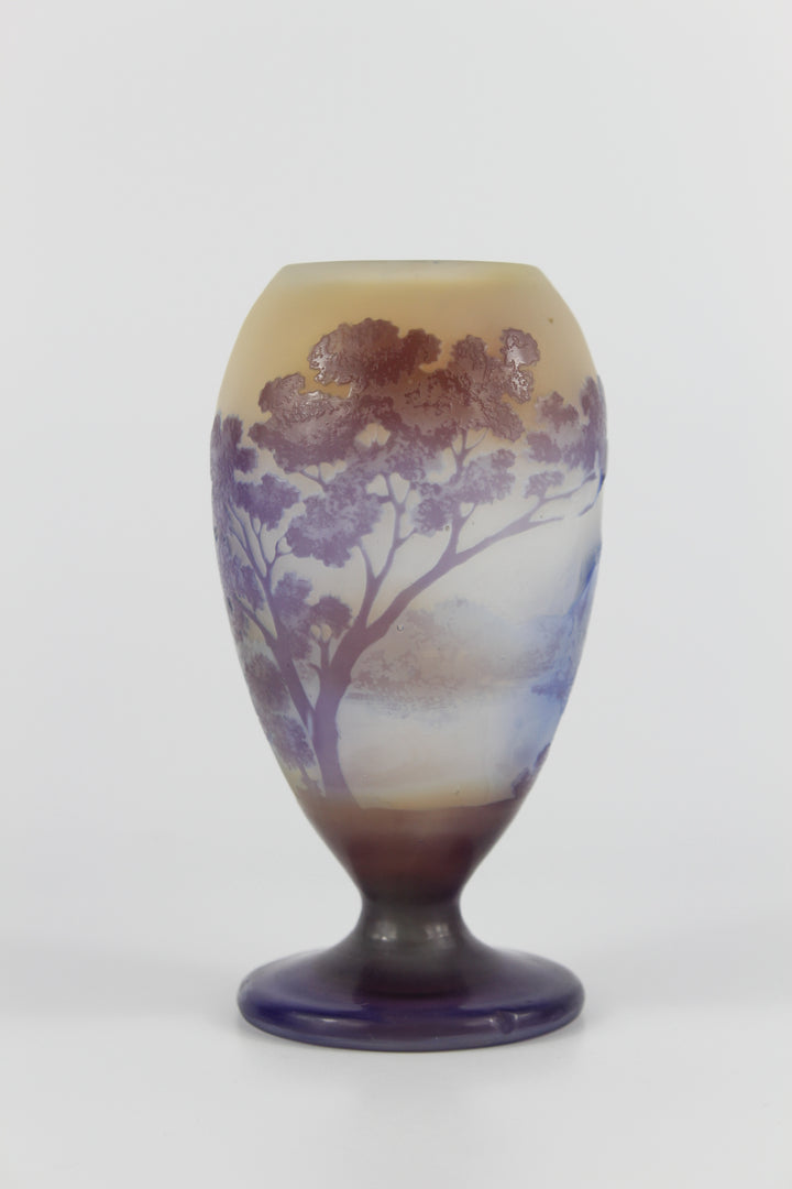 エミールガレ　風景が描かれた水色の幻想的な花瓶