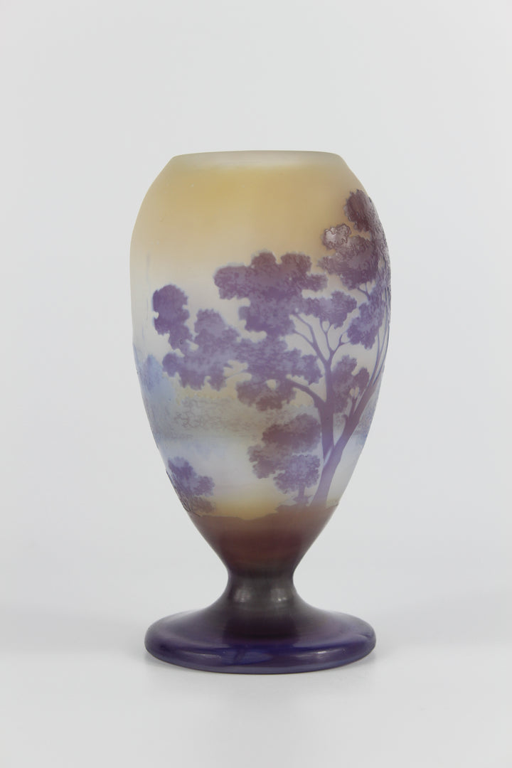 エミールガレ　風景が描かれた水色の幻想的な花瓶