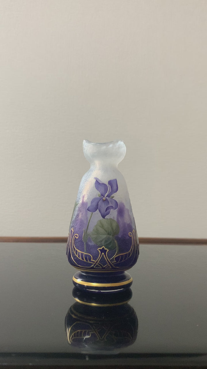 ドーム兄弟（ドームナンシー）金彩とスミレの花の花瓶（高級ライン作品）