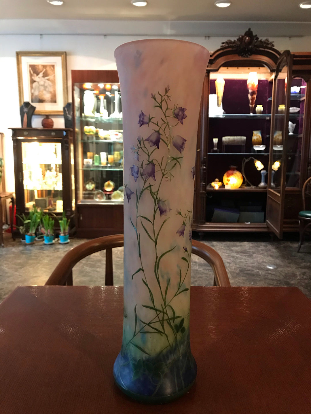 ドーム兄弟（ドームナンシー ）カンパネラの花が描かれた大型花瓶