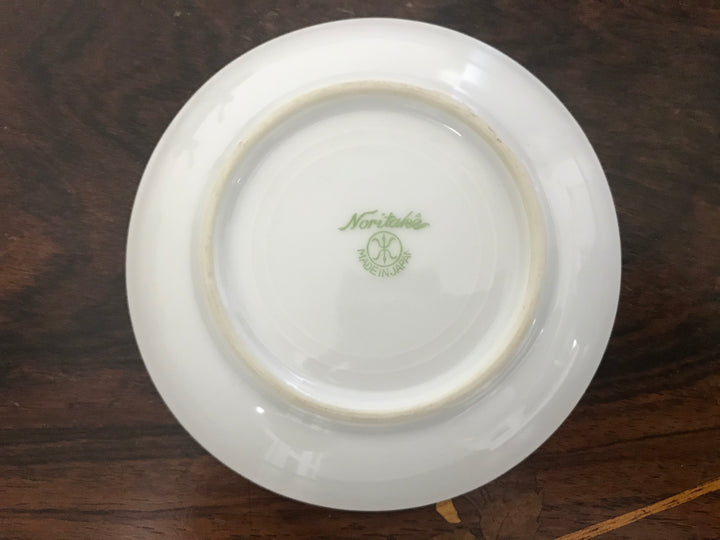 オールドノリタケ　アールヌーボー文様　ルビーレッドのコーヒーカップ＆ソーサー