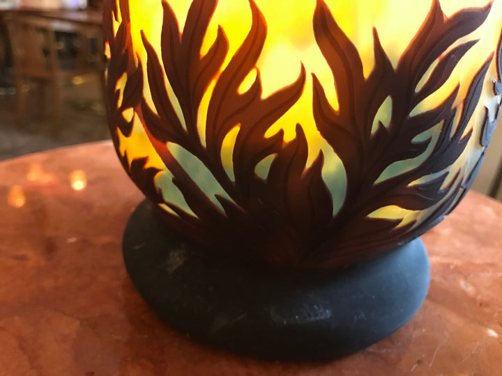 ミューラー兄弟　アネモネの花のテーブルランプ