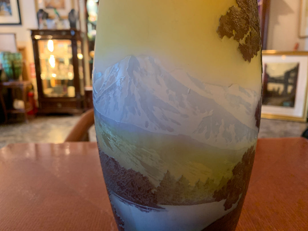 エミールガレ　圧巻の山岳風景の花瓶　多色仕様の最上級品