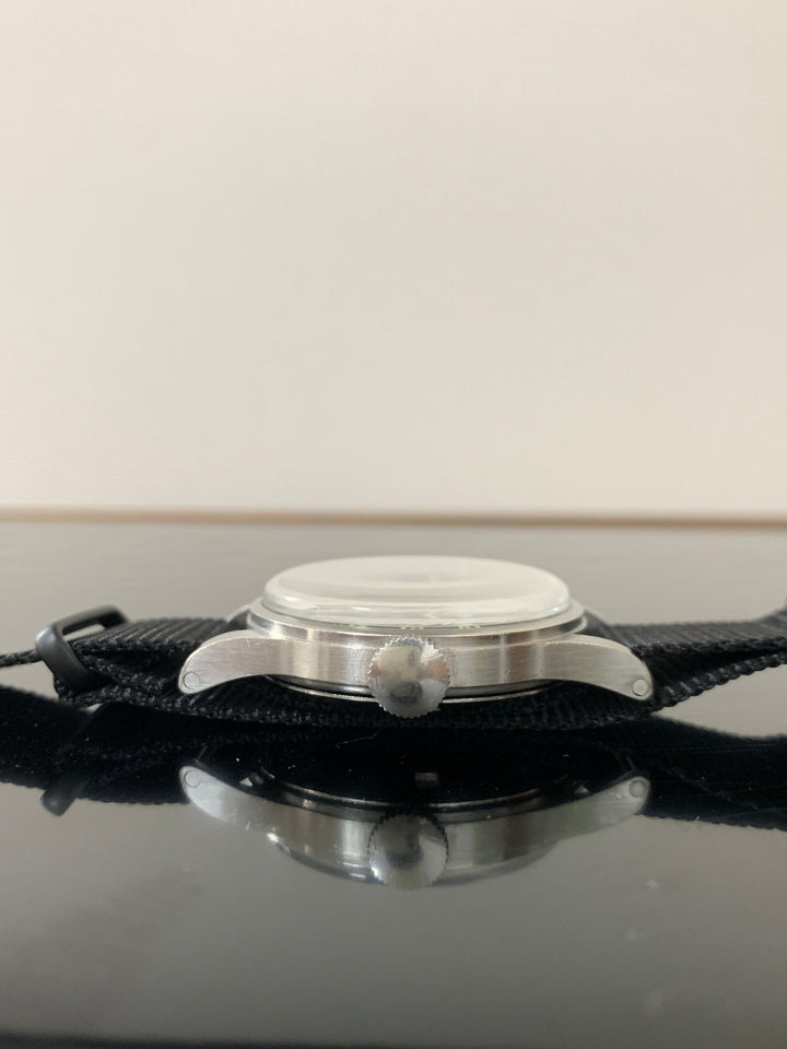 オメガ　イギリス陸軍ダーティダース　ヴィンテージミリタリーウォッチ