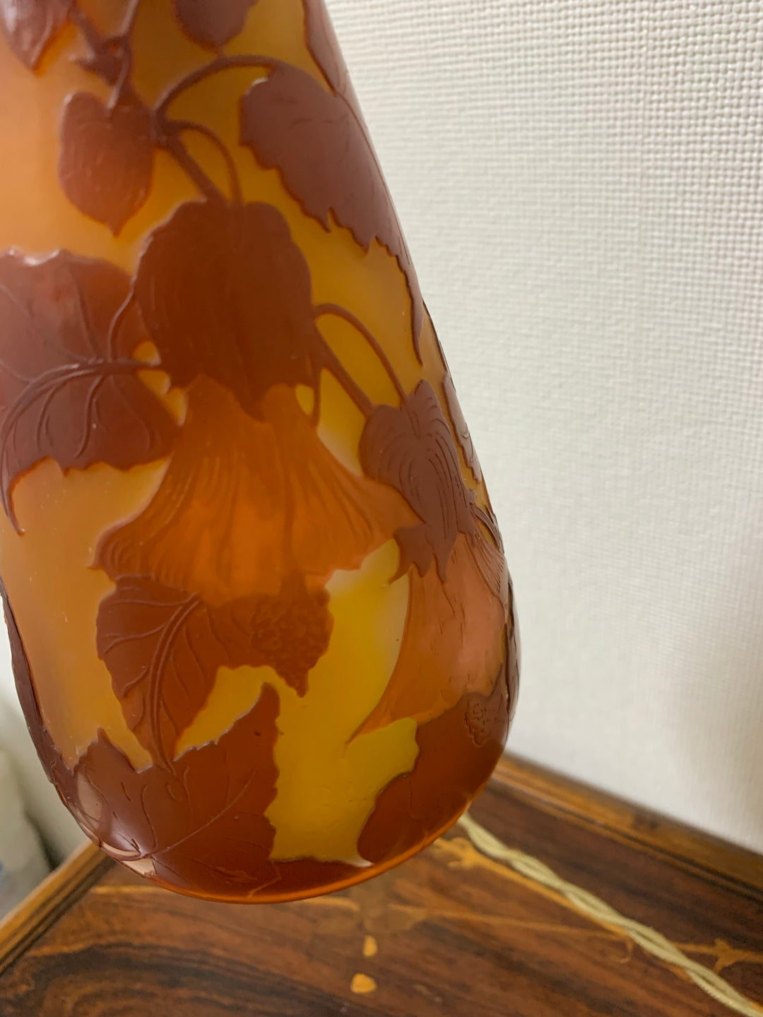 エミールガレ　フクシアの花テーブルのランプ