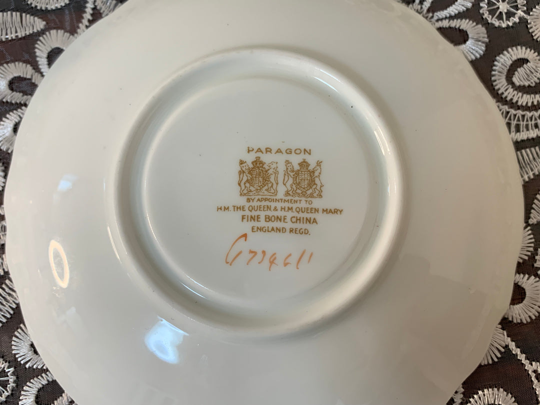 パラゴン（paragon）食器　ピンクローズと朝顔の花のティーカップ&ソーサー