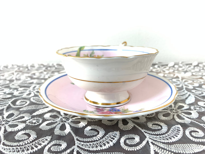 パラゴン（paragon）食器　ピンクローズと忘れな草のティーカップ&ソーサー
