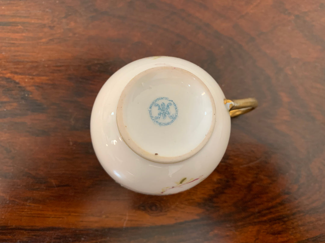 オールドノリタケ初期のマルキ印作品　ピンクローズのブルームのカップ＆ソーサー