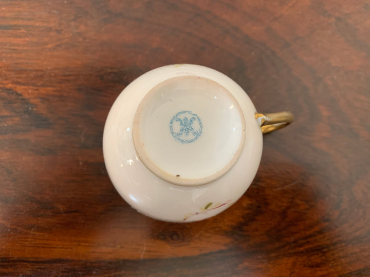 オールドノリタケ初期のマルキ印作品　ピンクローズのブルームのカップ＆ソーサー