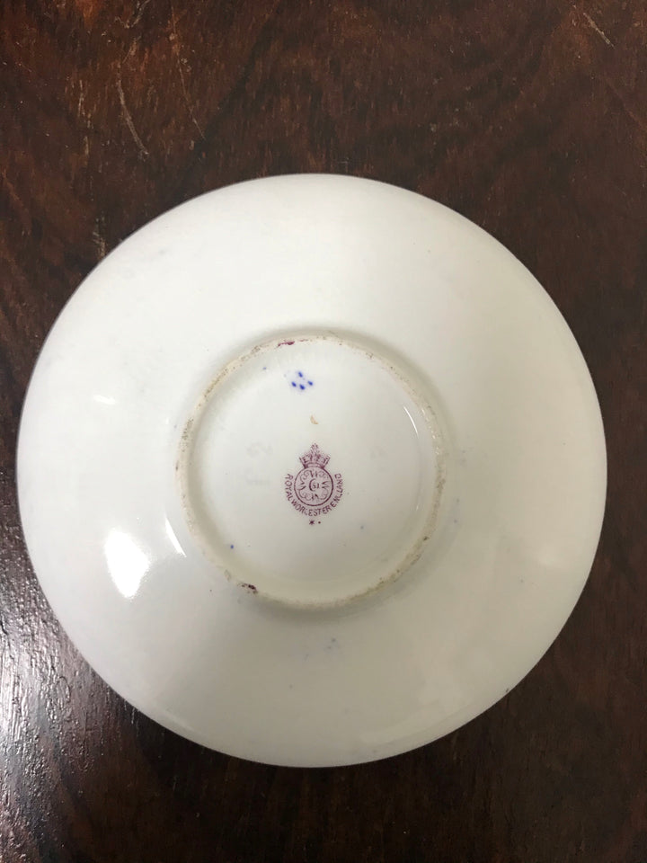 ロイヤルウースター　1916年　青と白の上に箔押し　デミタスカップ＆ソーサー　