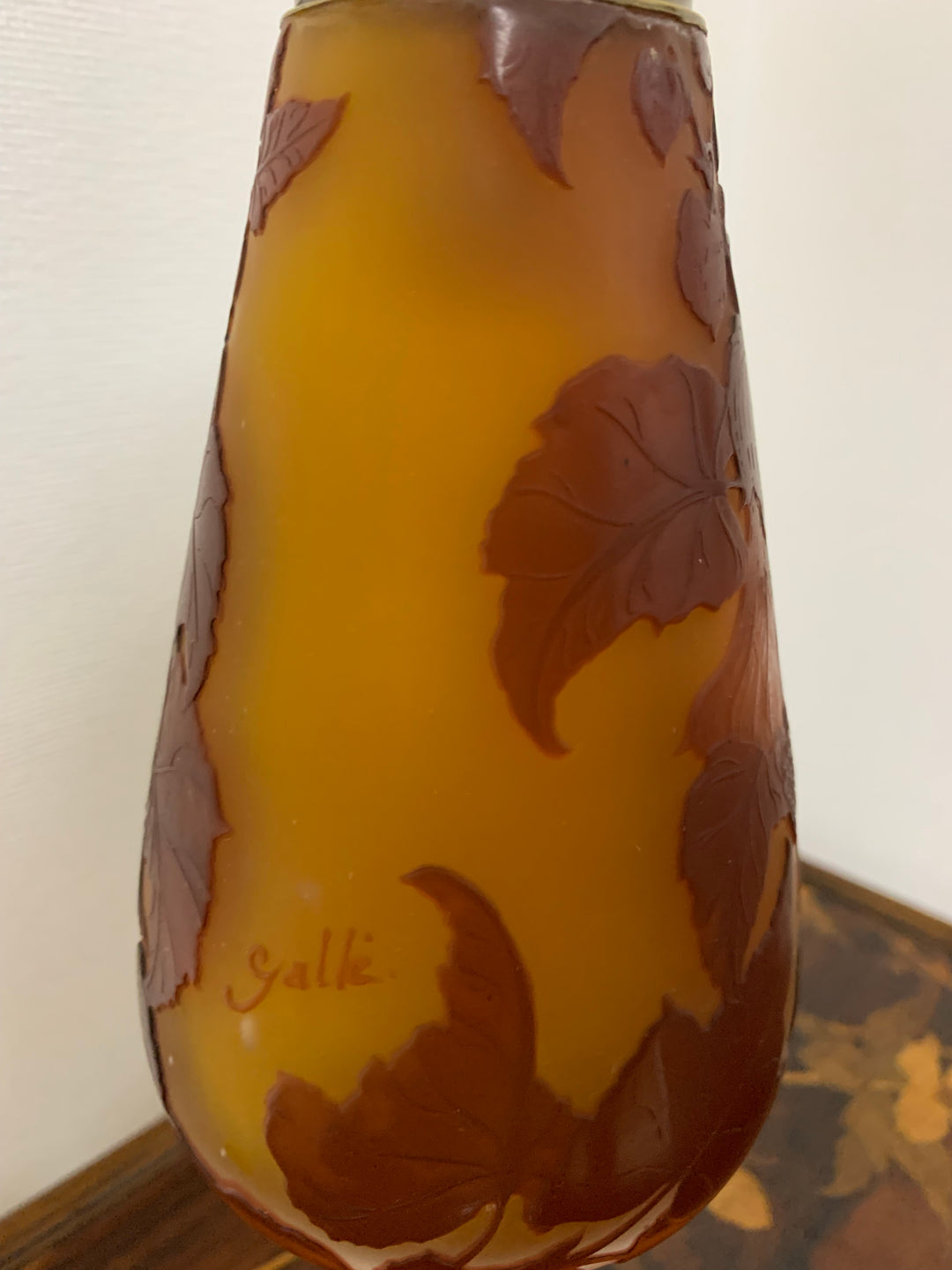 エミールガレ　フクシアの花テーブルのランプ