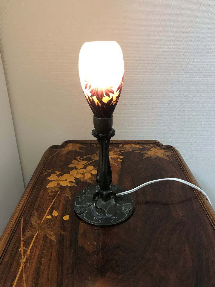 2/15日13:10分に売り切れました！最高峰！ミューラー兄弟　アネモネの花のテーブルランプ（アールヌーボーランプ）