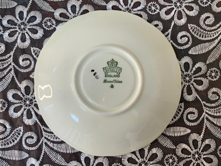 エインズレイ　ピンクローズとブルームのティーカップ&ソーサー