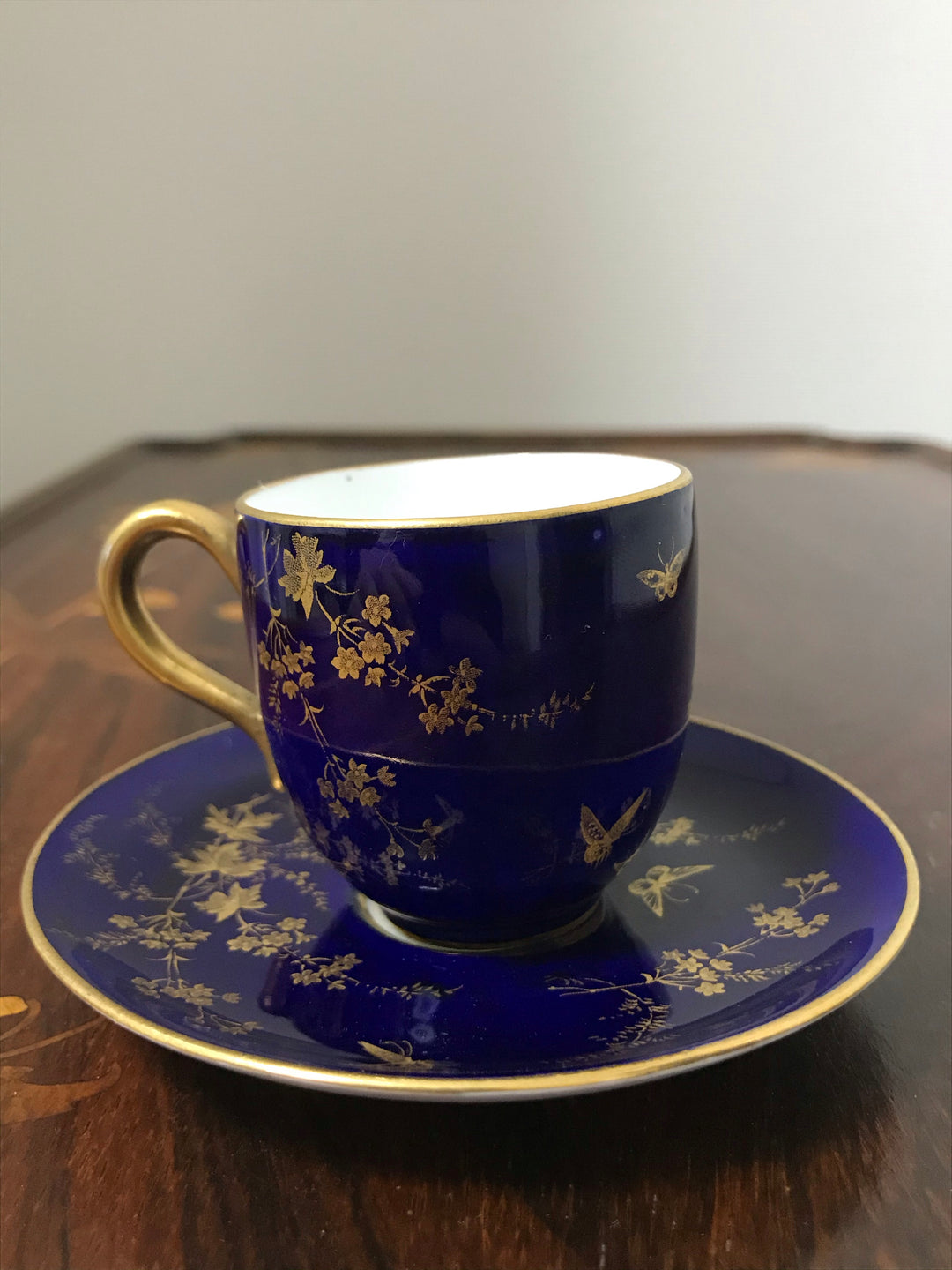 コールポート(COALPORT) ジャポニズム文様（自然と蝶々）のカップ＆ソーサー