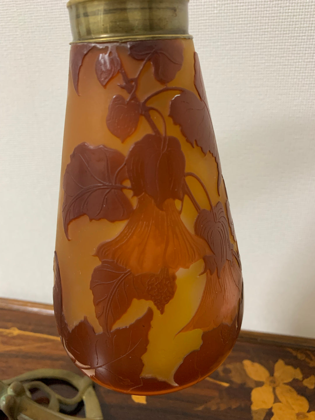 エミールガレ　フクシアの花テーブルのランプ