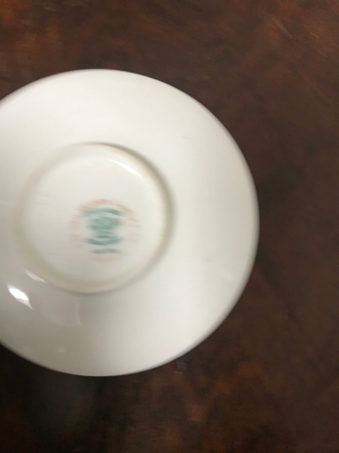 コールポート（COALPORT）赤と金彩のデミタスカップ＆ソーサー