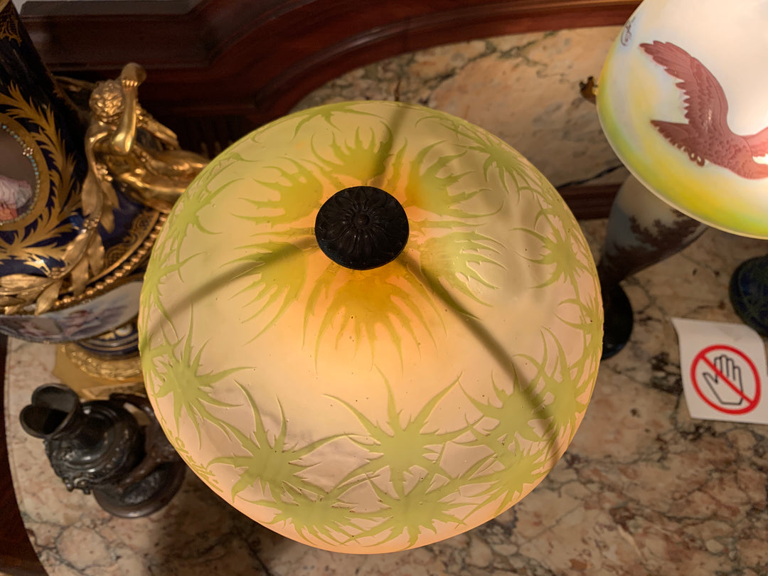 エミールガレ　少女が傘をさしたブロンズランプ（スターガレの時代）