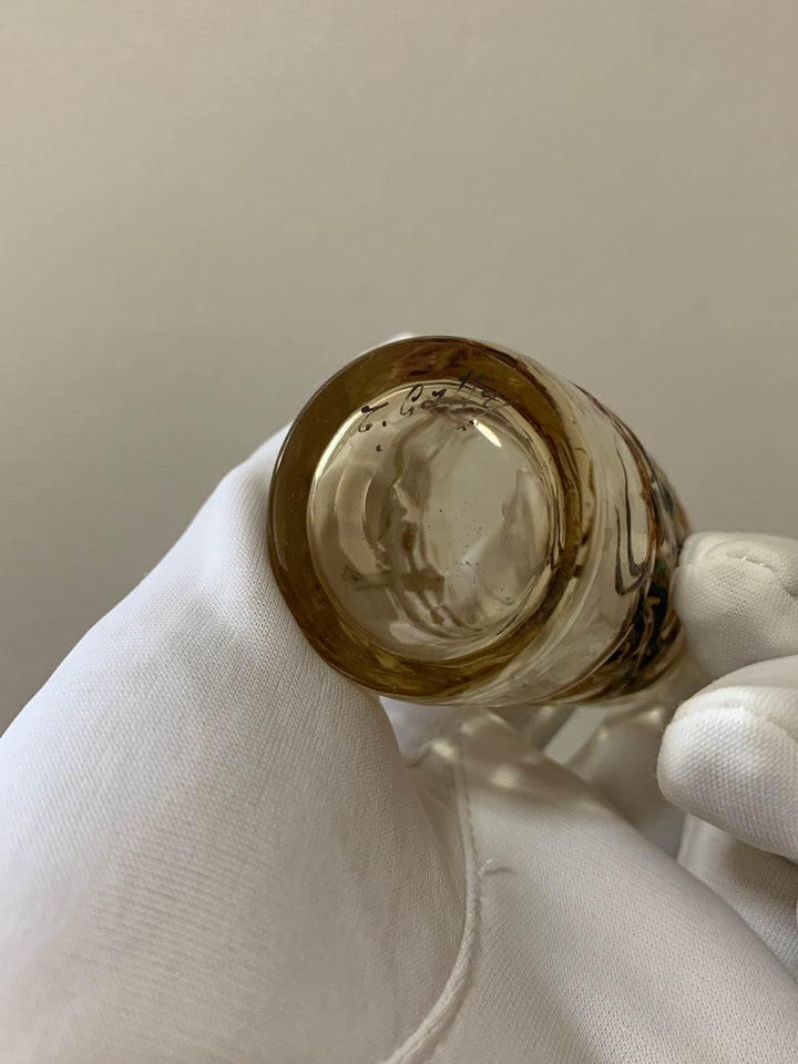 エミールガレの初期作品　エナメルガラスが使われたアザミのリキュールグラスのサイン