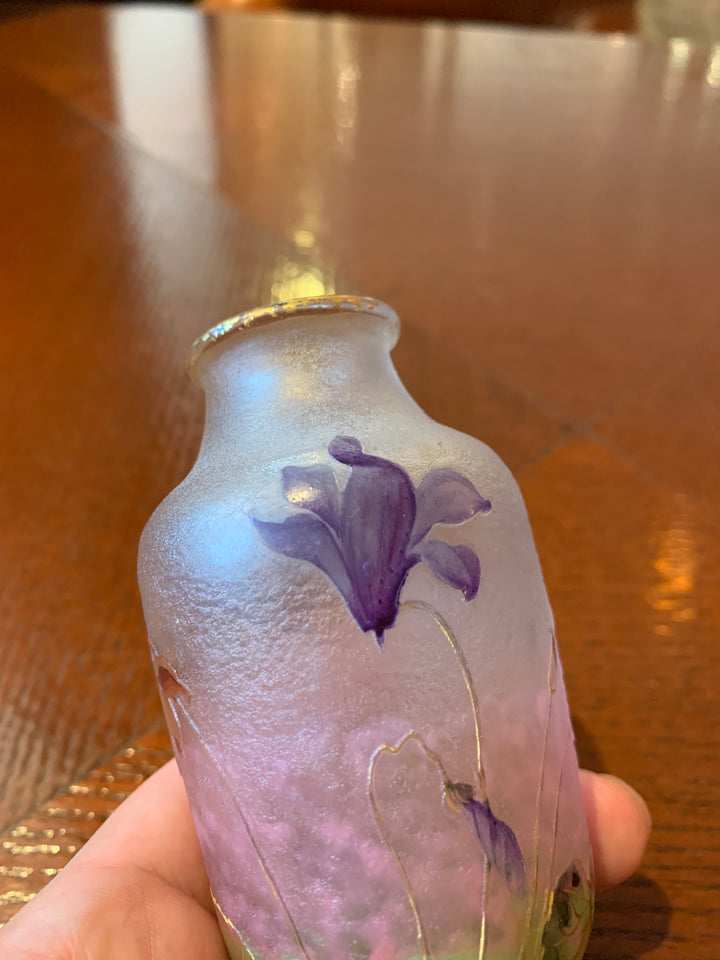 ドーム兄弟（ドームナンシー）シクラメンの花のピンクの花瓶