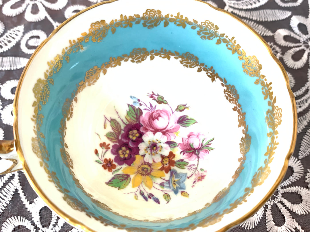 エインズレイ　ピンクローズとブルームのティーカップ&ソーサー