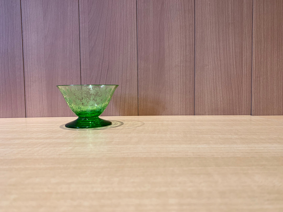 オールドバカラ　エリザベート　グリーンのコンポートクープグラス