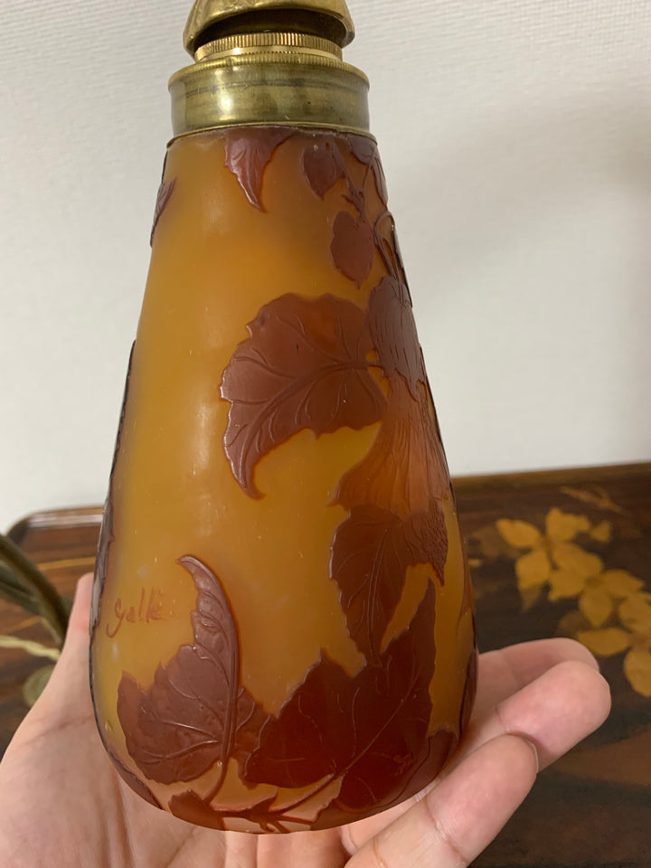 エミールガレ　フクシアの花テーブルのランプ