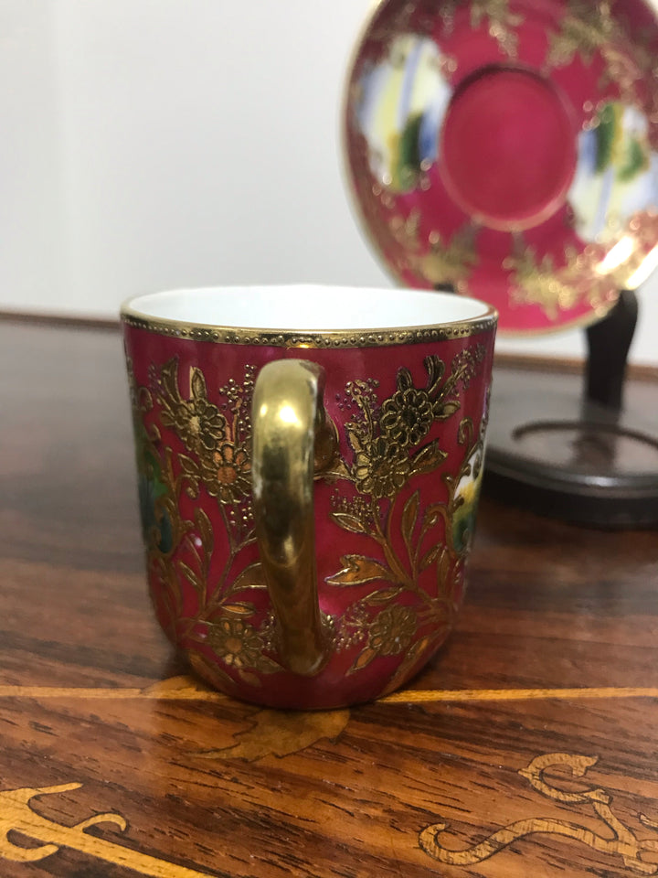 オールドノリタケ　アールヌーボー文様　ルビーレッドのコーヒーカップ＆ソーサー