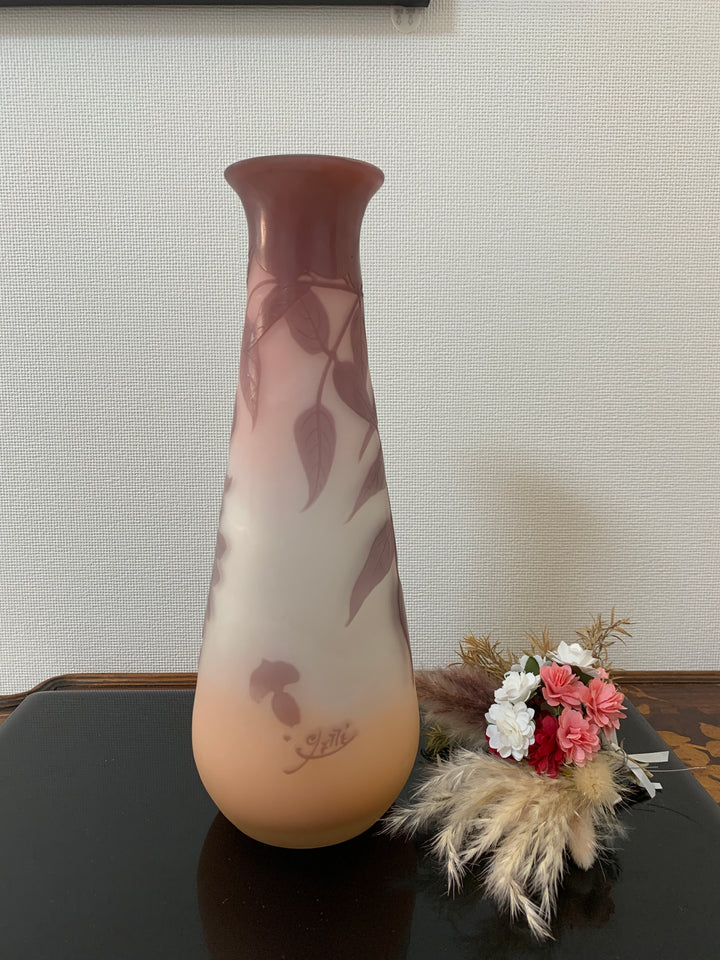 エミールガレ　藤の花のピンクの花瓶（スターガレ時代）