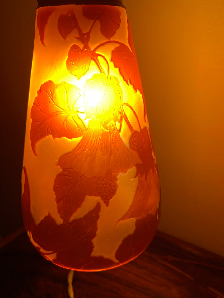 エミールガレ　フクシアの花テーブルのランプ