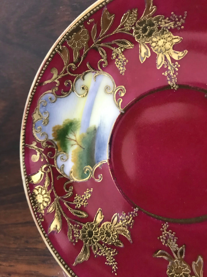 オールドノリタケ　アールヌーボー文様　ルビーレッドのコーヒーカップ＆ソーサー