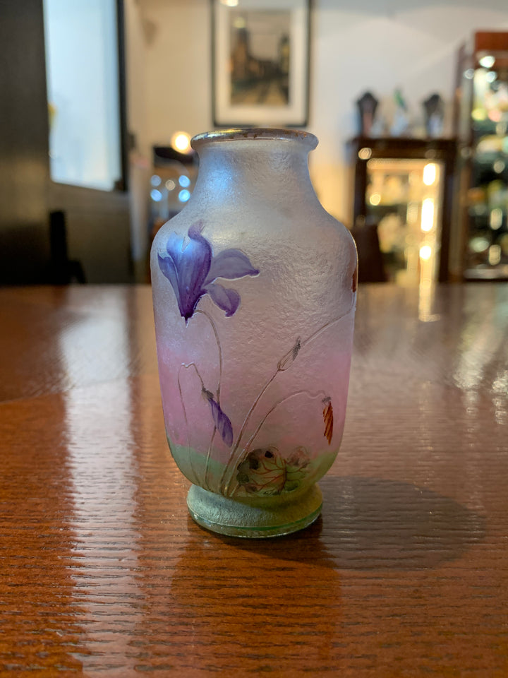 ドーム兄弟（ドームナンシー）シクラメンの花のピンクの花瓶