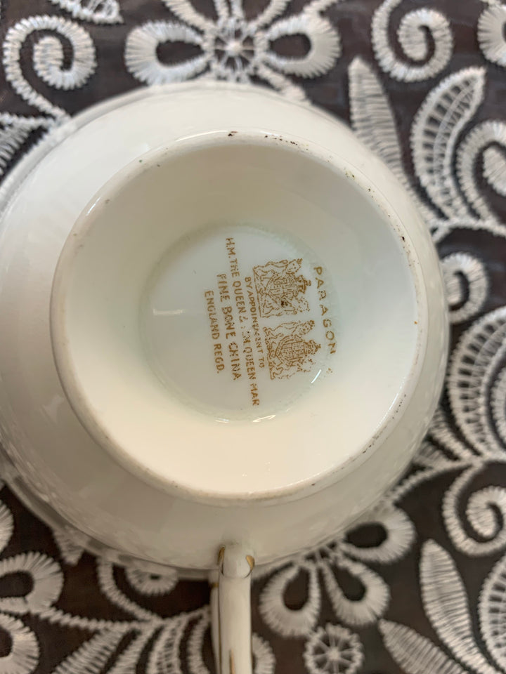 パラゴン（paragon）食器　ピンクローズと朝顔の花のティーカップ&ソーサー