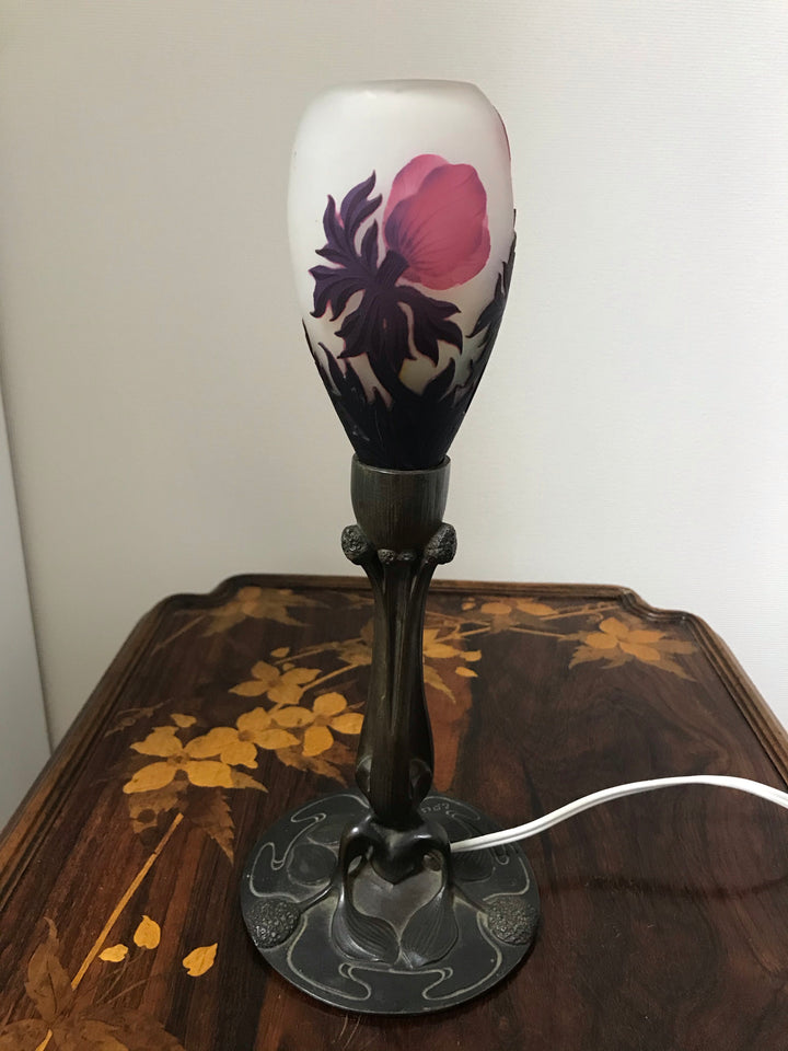 2/15日13:10分に売り切れました！最高峰！ミューラー兄弟　アネモネの花のテーブルランプ（アールヌーボーランプ）