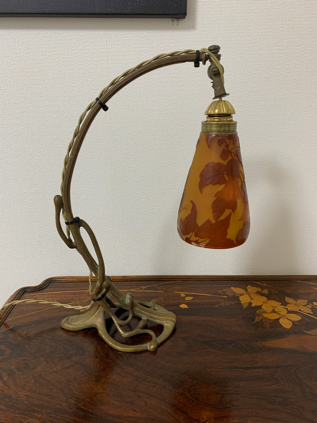 エミールガレ　フクシアの花テーブルのランプ