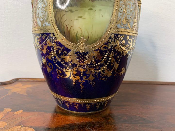 オールドノリタケ　コバルト地にスワン「白鳥」が描かれた花瓶