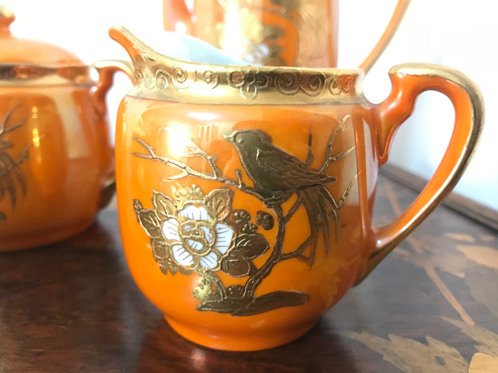 オールドノリタケ　朱色のラスターが使われたティーセット