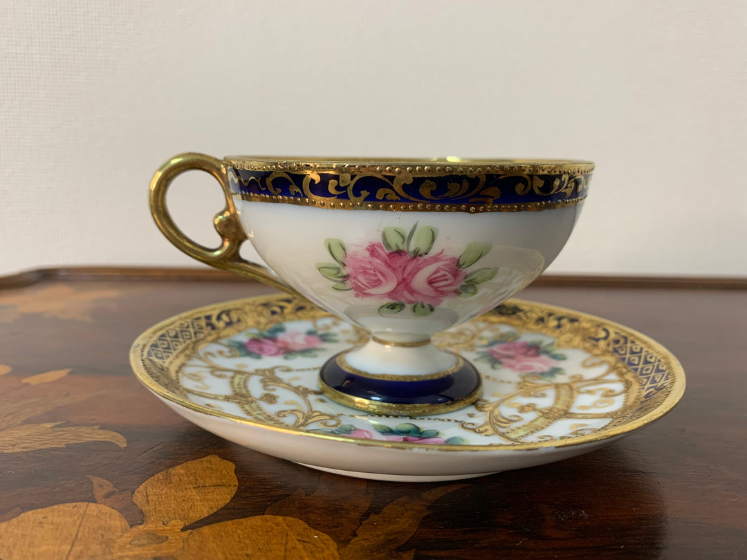 残り２セット　オールドノリタケ　ピンクローズとコバルトと金盛りのティーカップ&ソーサー