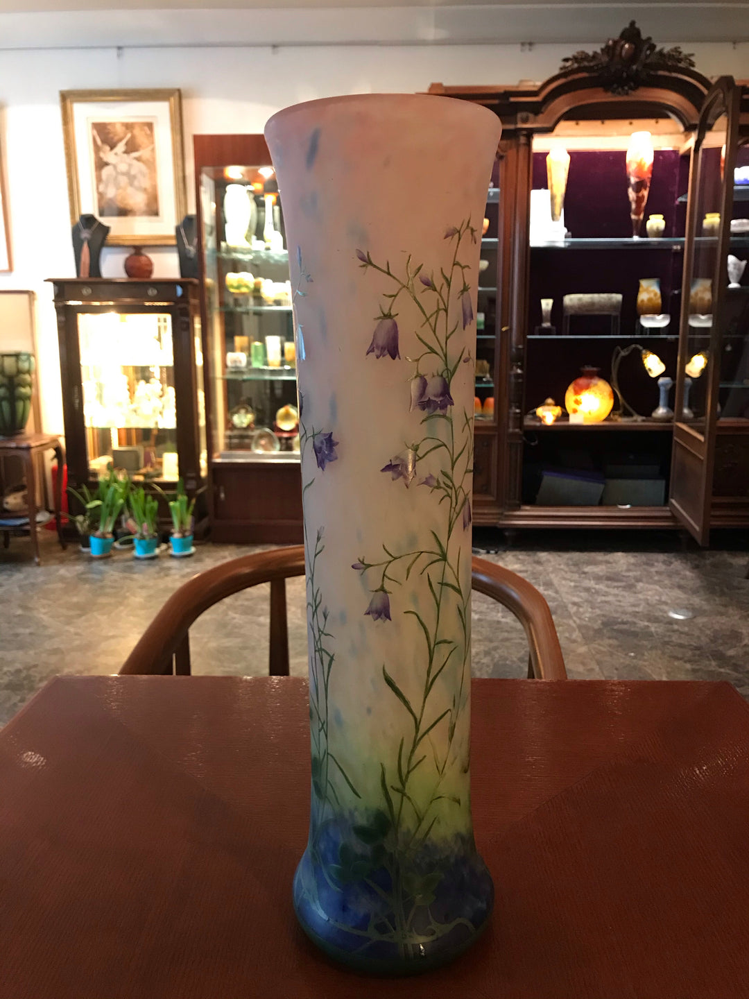 ドーム兄弟（ドームナンシー ）カンパネラの花が描かれた大型花瓶