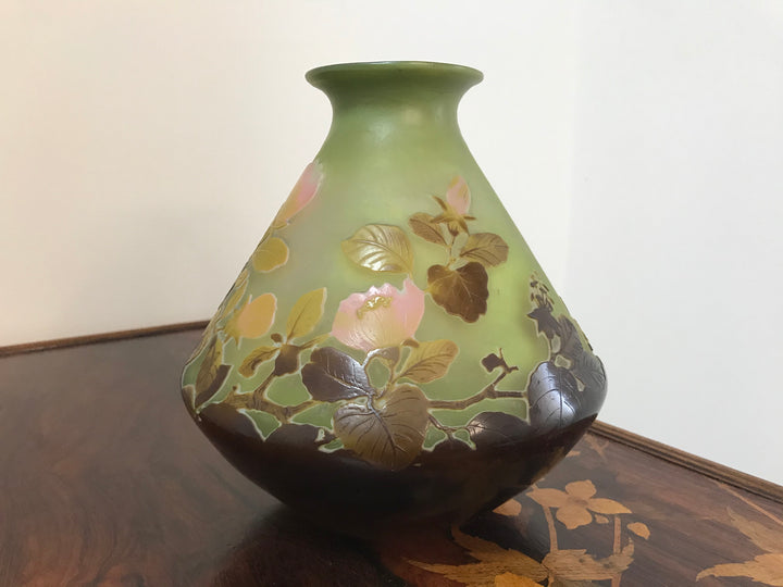 エミールガレ　林檎（りんご）の花の花瓶