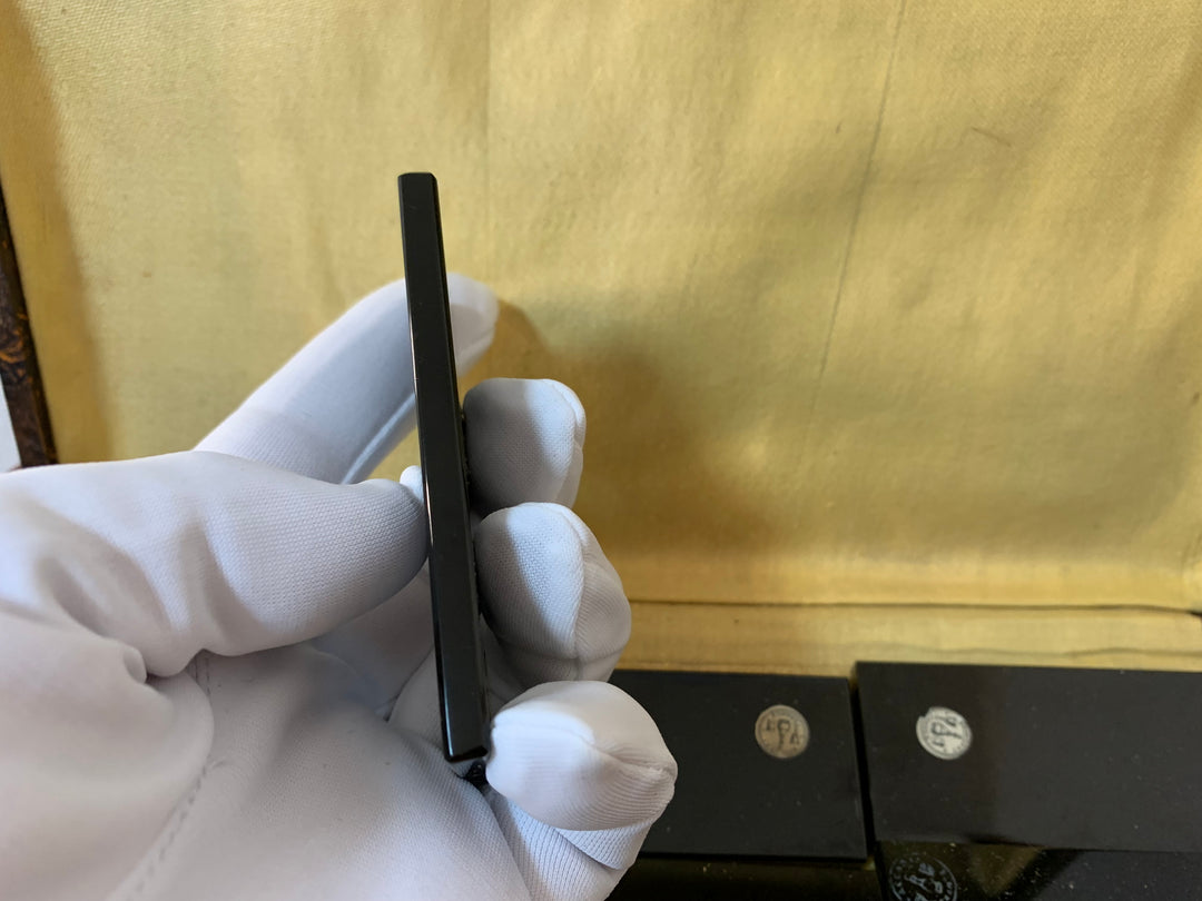 オールドバカラ　ブラッククリスタルのナイフレスト