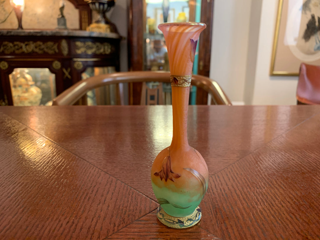 ドームナンシー「ドーム兄弟」シクラメンの花のくびれ型花瓶