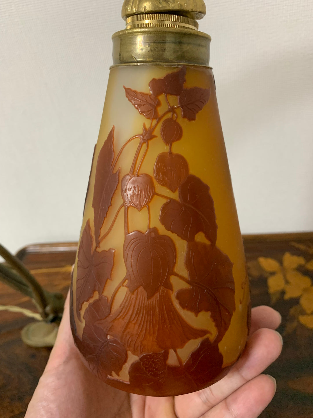 エミールガレ　フクシアの花テーブルのランプ