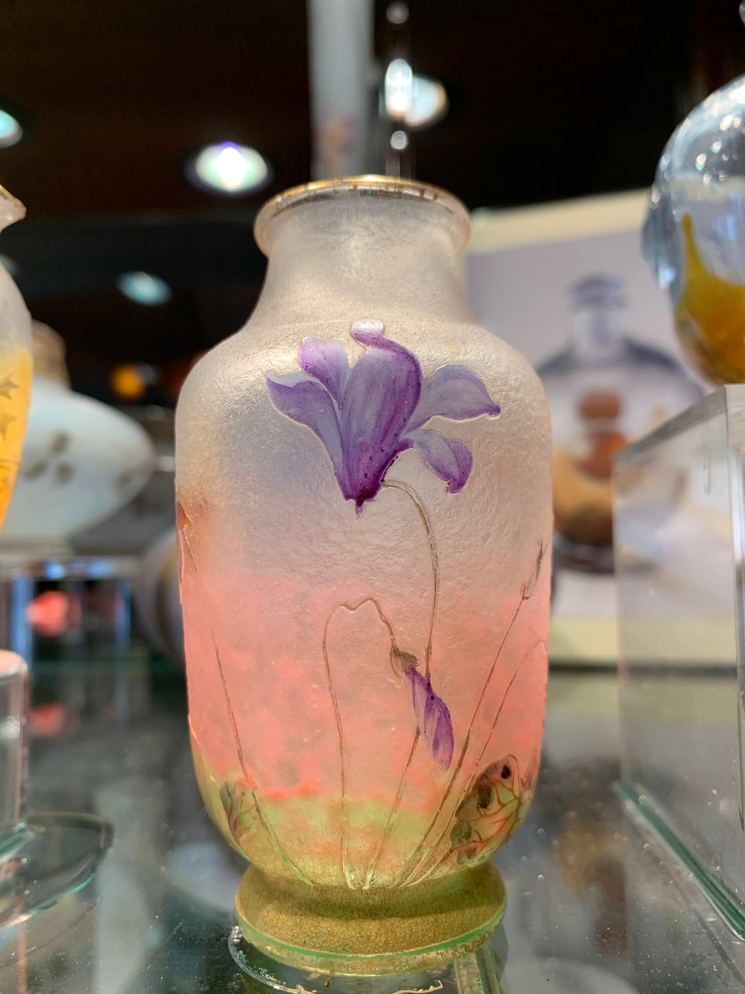ドーム兄弟（ドームナンシー）シクラメンの花のピンクの花瓶