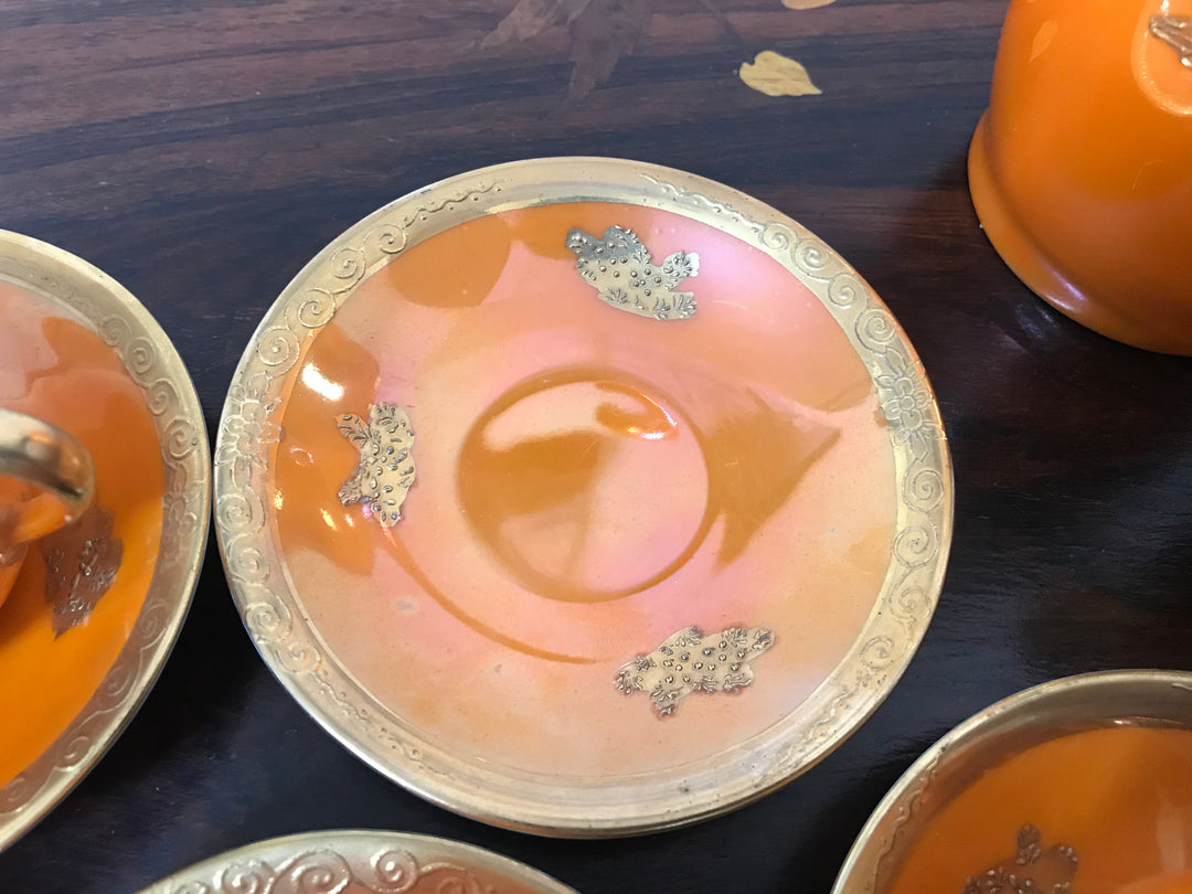 オールドノリタケ　朱色のラスターが使われたティーセット