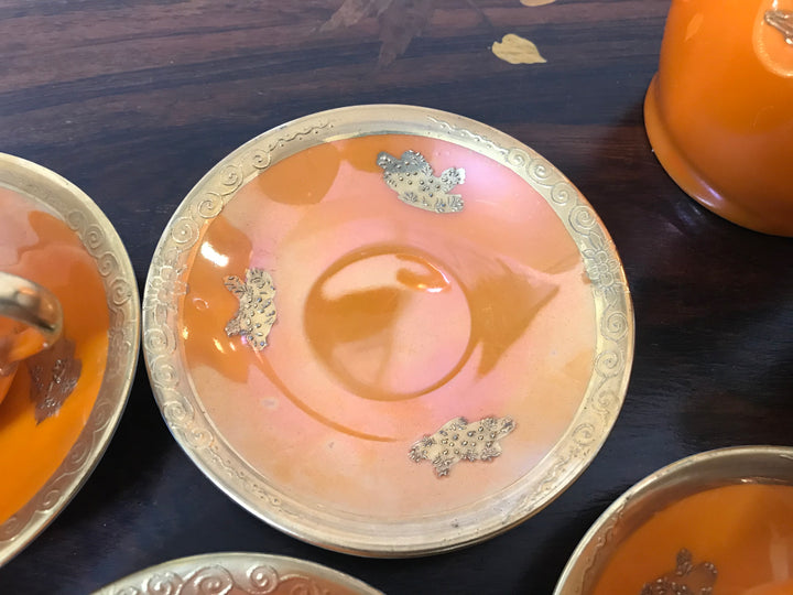 オールドノリタケ　朱色のラスターが使われたティーセット