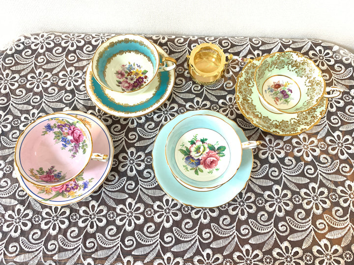 パラゴン（paragon）食器　ライムグリーンとブルームのティーカップ&ソーサー